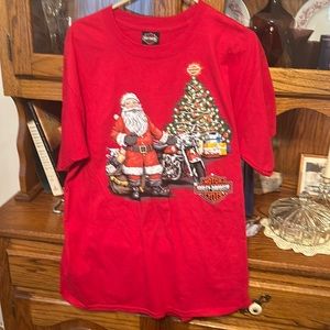 Brand new, never worn T-shirt could be men’s or women’s